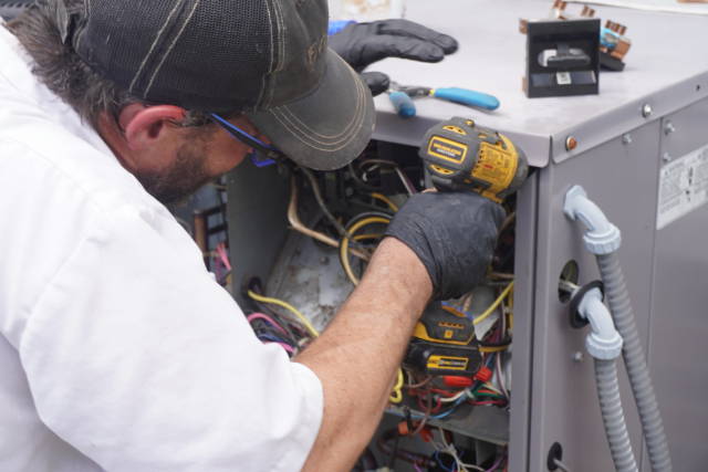 HVAC Capacitor – Benefits of an Upgrade - AAA HVAC Blog