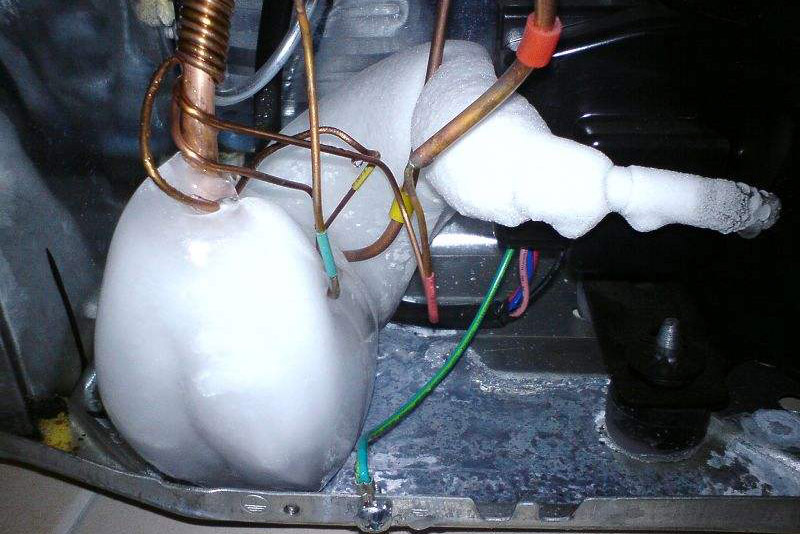 Air Conditioner Repair, Columbia, SC. - Refrigerant Leak.
